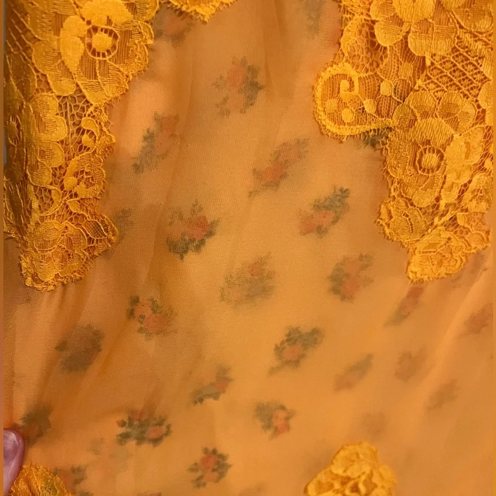 “Queen 4 A Day Dress” / Mango Summer Dress - Picture 4 of 6